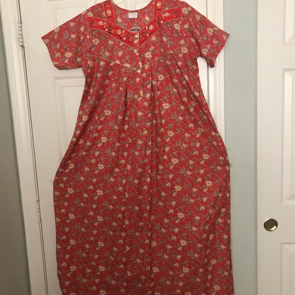 New beautiful long dress